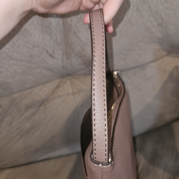 Guess nwot muave Shoulder Bag - Picture 10 of 10